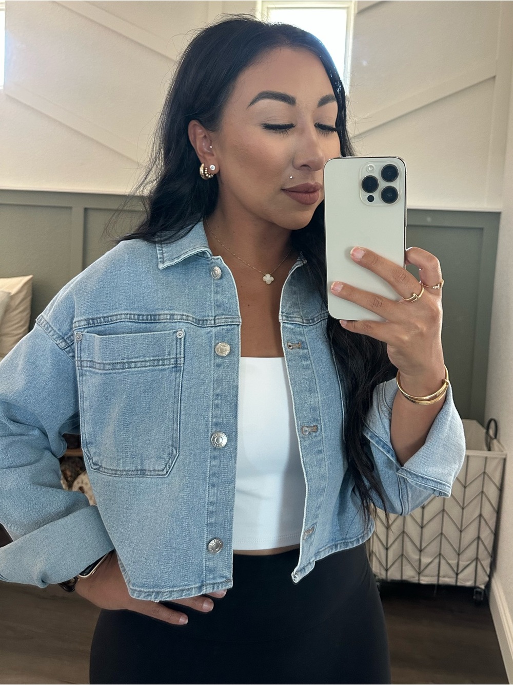 Express Cropped Light Blue Denim Jacket - Women